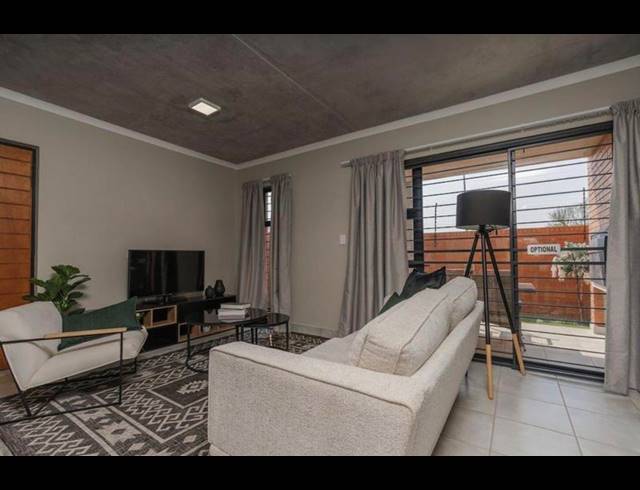 3 BEDROOM APARTMENT FOR SALE IN SINOVILLE